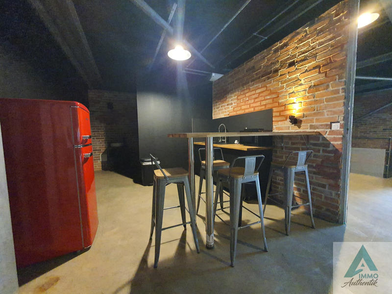 Local commercial - 400 m² - 6 pièces