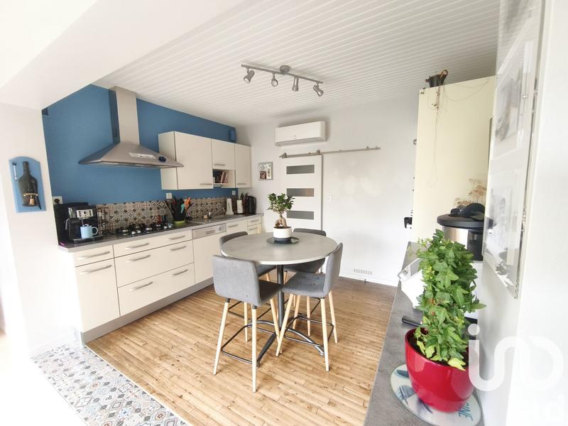 Maison - 175 m² - 9 pièces