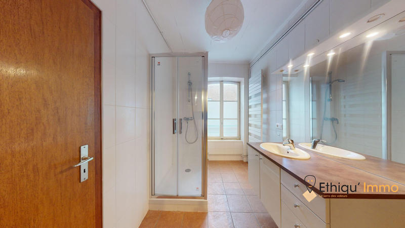 Appartement - 133 m² - 4 pièces