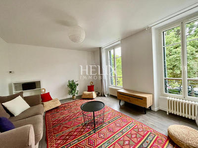 Appartement - 85 m² - 5 pièces