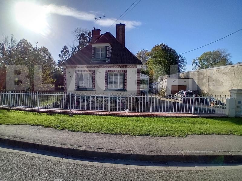 Maison - 111 m² - 4 pièces