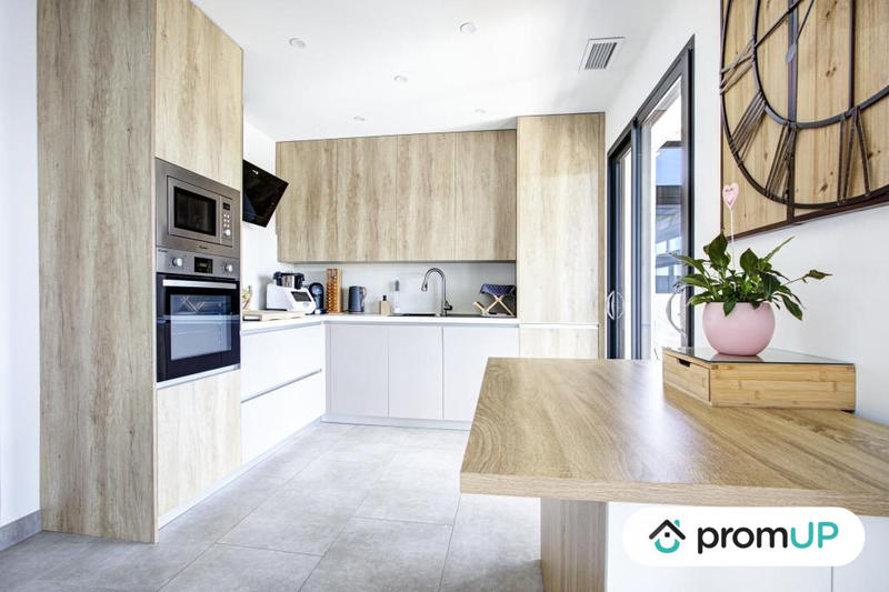 Maison - 85 m² - 4 pièces