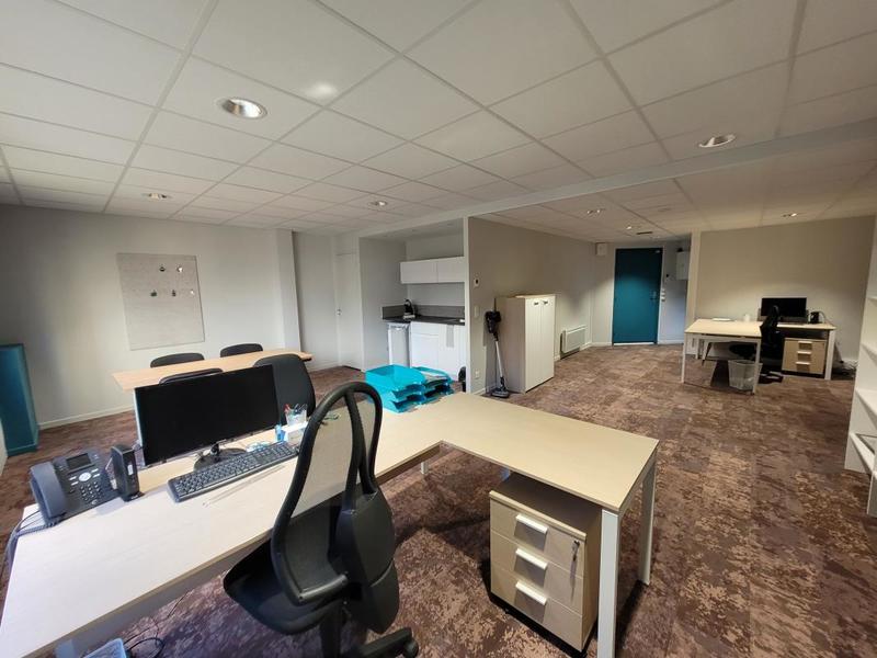 Immeuble - 1 109 m² - 17 pièces