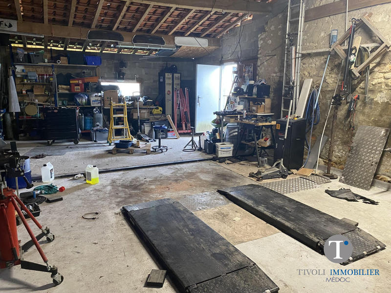 Maison traditionnelle - 131 m² - 5 pièces