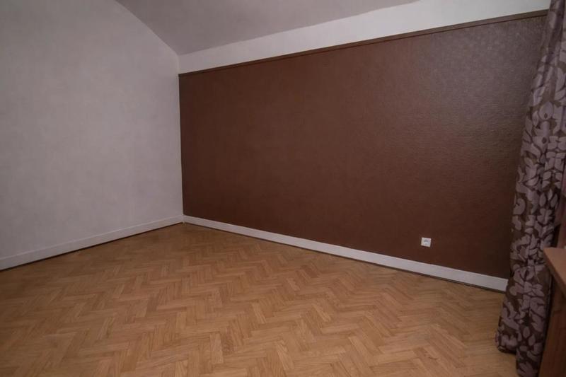 Maison - 85 m² - 5 pièces