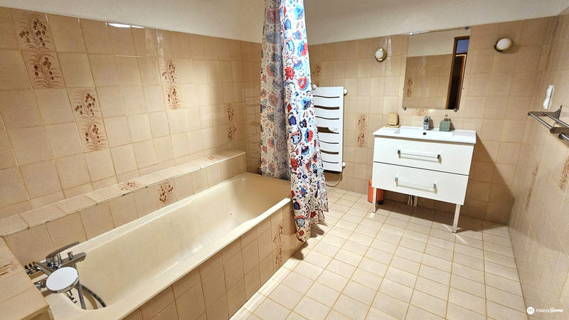 Appartement - 137 m² - 6 pièces