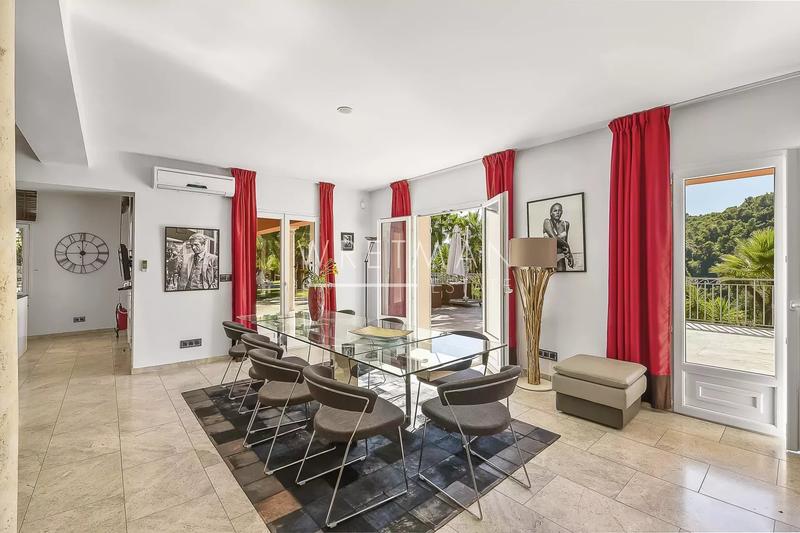 Villa - 440 m² - 10 pièces