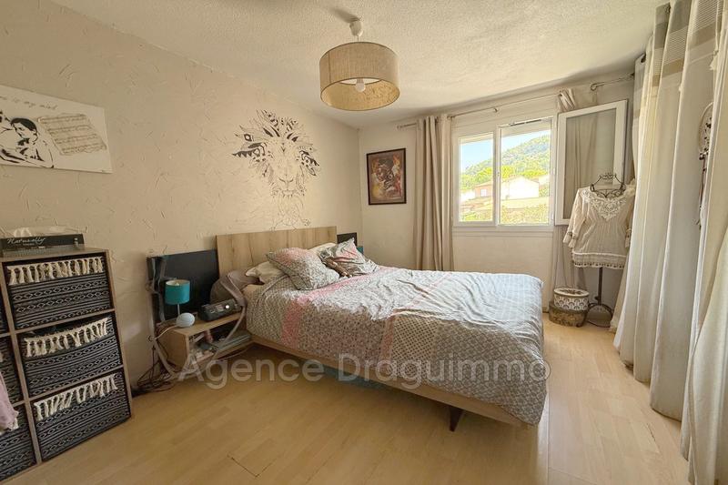 Maison - 93 m² - 5 pièces