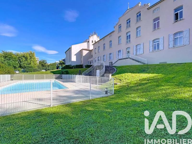 Appartement - 84 m² - 4 pièces