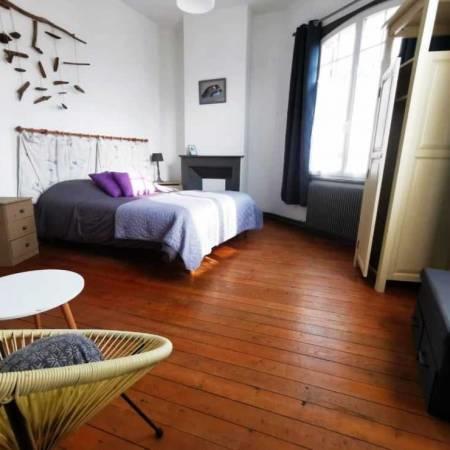 Maison - 239 m² - 9 pièces