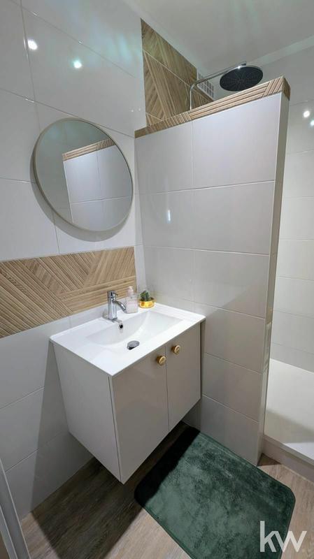 Appartement - 79 m² - 4 pièces