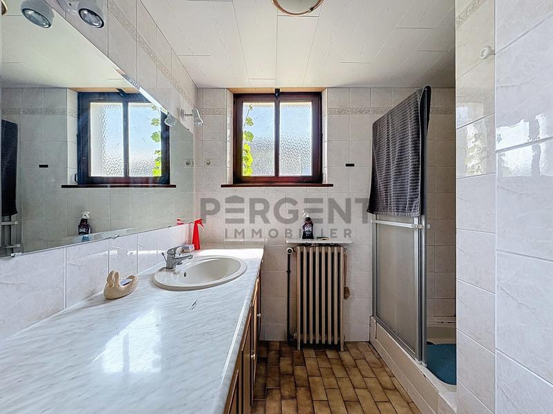 Maison - 145 m² - 6 pièces