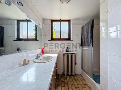 Maison - 145 m² - 6 pièces