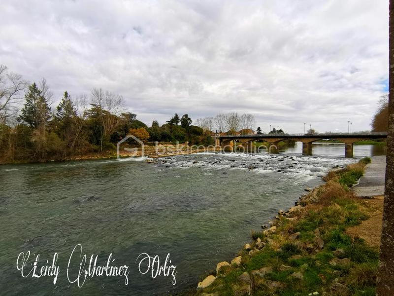 Moulin - 600 m² - 9 pièces