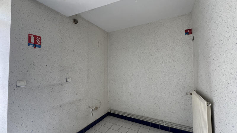 Local commercial - 115 m²