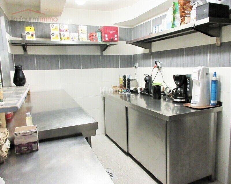 Maison - 530 m² - 17 pièces