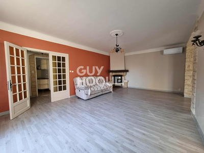 Maison - 185 m² - 8 pièces