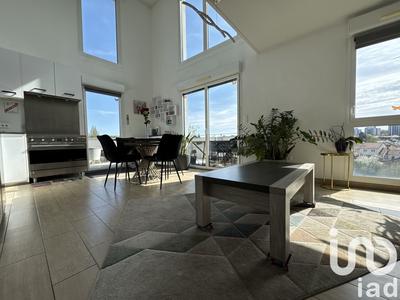 Appartement - 95 m² - 5 pièces