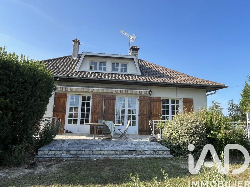 Maison - 140 m² - 5 pièces