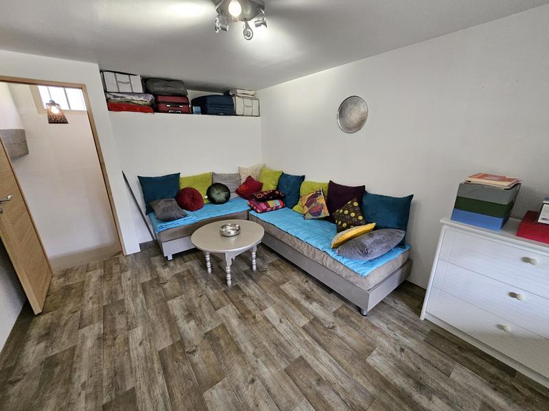 Maison - 143 m² - 9 pièces