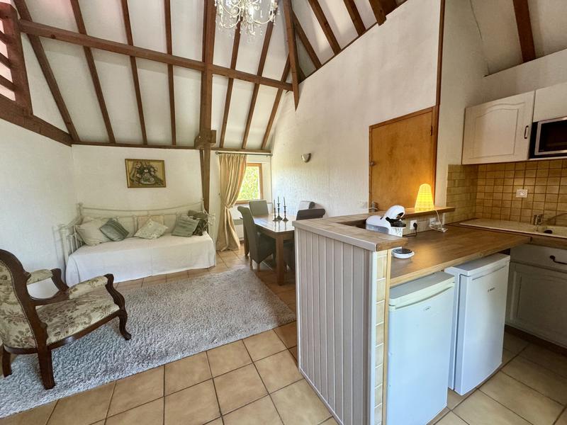 Maison - 235 m² - 8 pièces