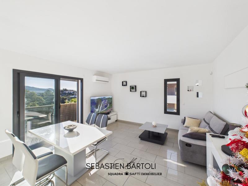 Appartement - 67 m² - 3 pièces