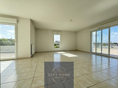 Appartement - 99 m² - 4 pièces