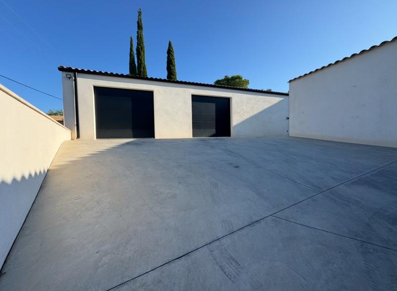 Maison - 200 m² - 4 pièces