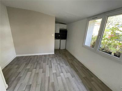 Appartement - 15 m² - 1 pièce