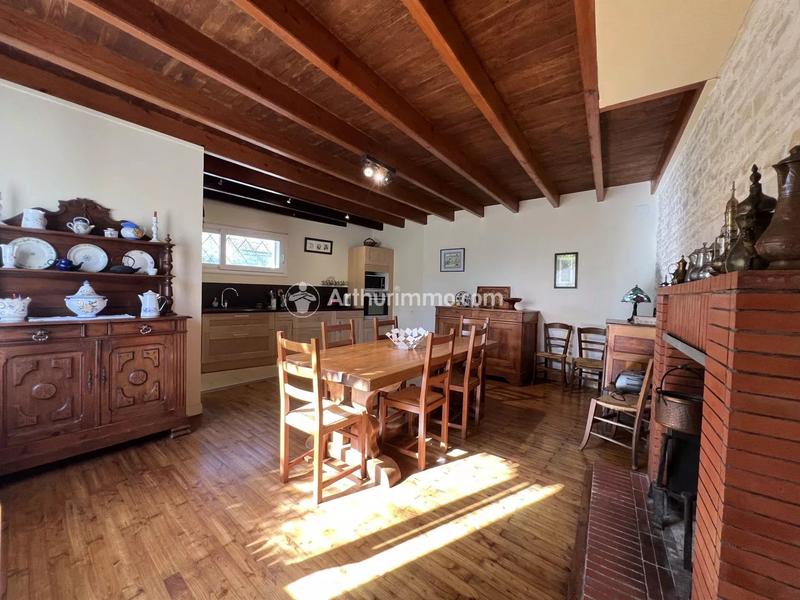 Maison - 259 m² - 7 pièces