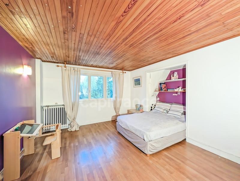 Maison - 189 m² - 7 pièces