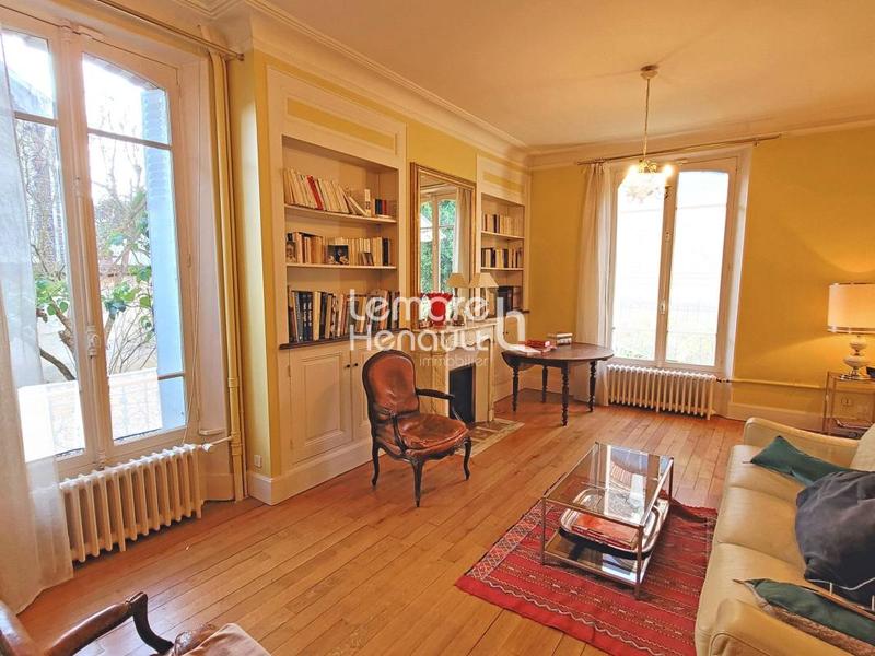 Maison de ville - 120 m² - 6 pièces