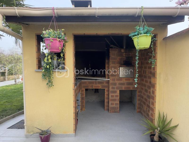 Maison traditionnelle - 165 m² - 8 pièces