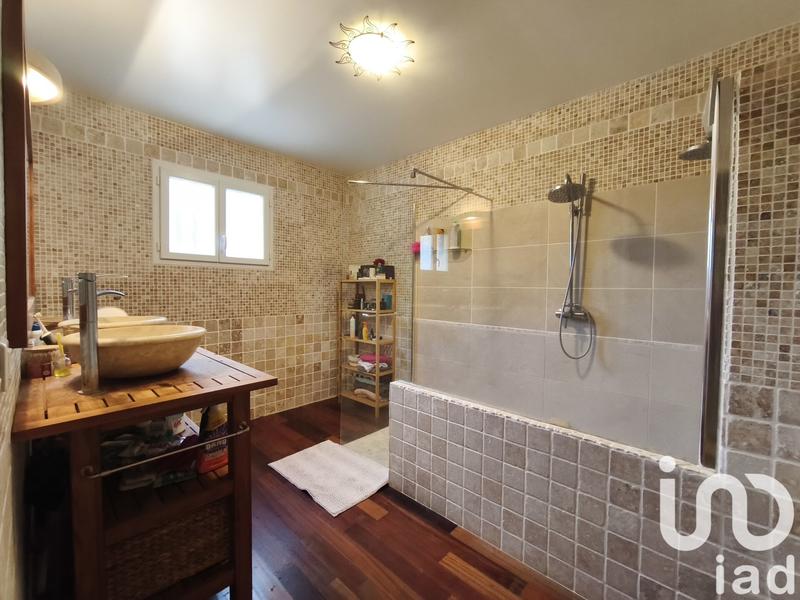 Maison - 243 m² - 7 pièces