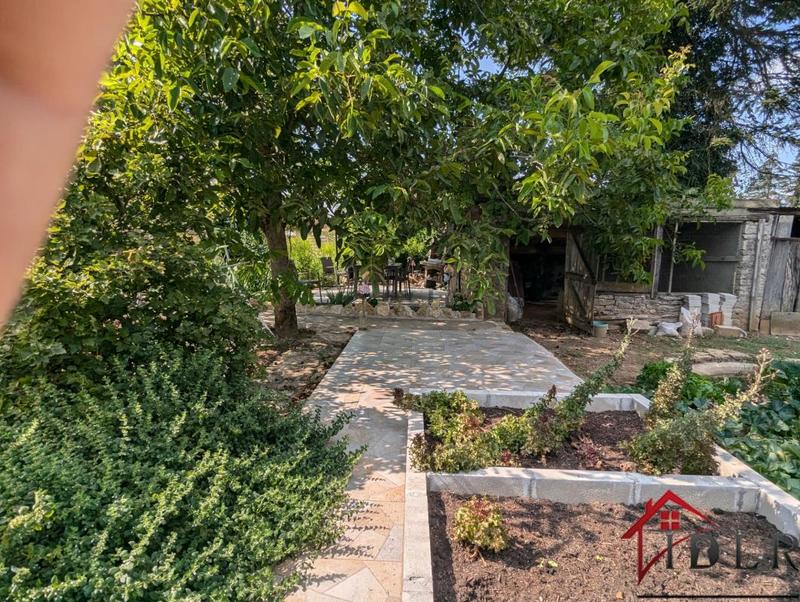 Maison - 198 m² - 8 pièces