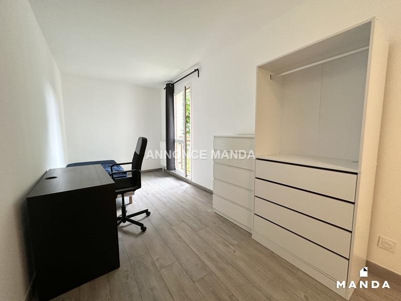 Chambre - 16 m² - 5 pièces