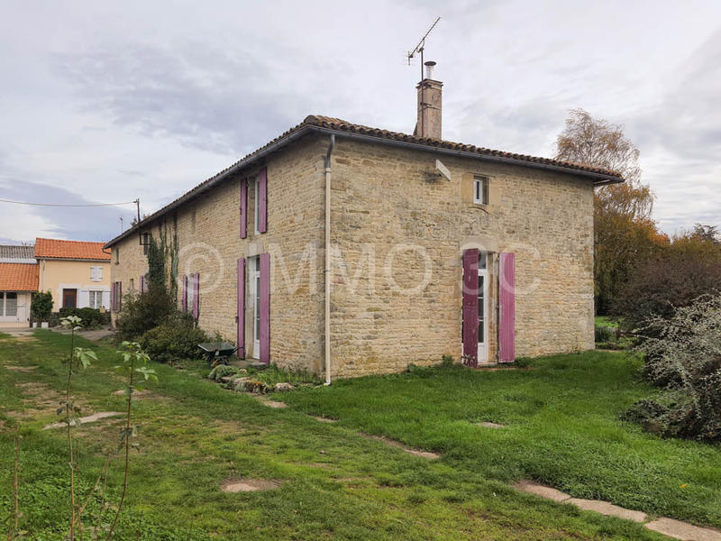 Maison - 313 m² - 13 pièces