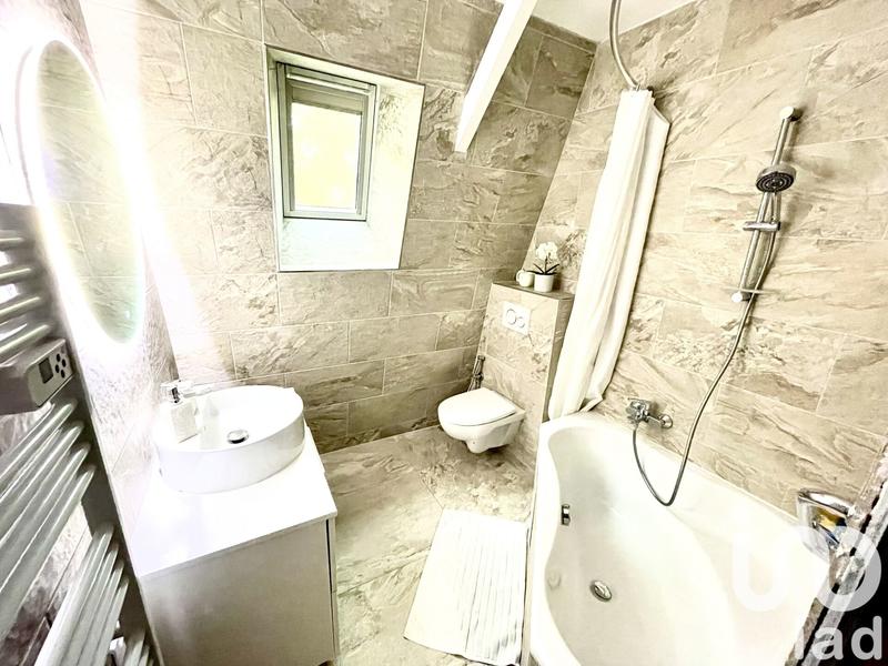 Maison - 185 m² - 6 pièces