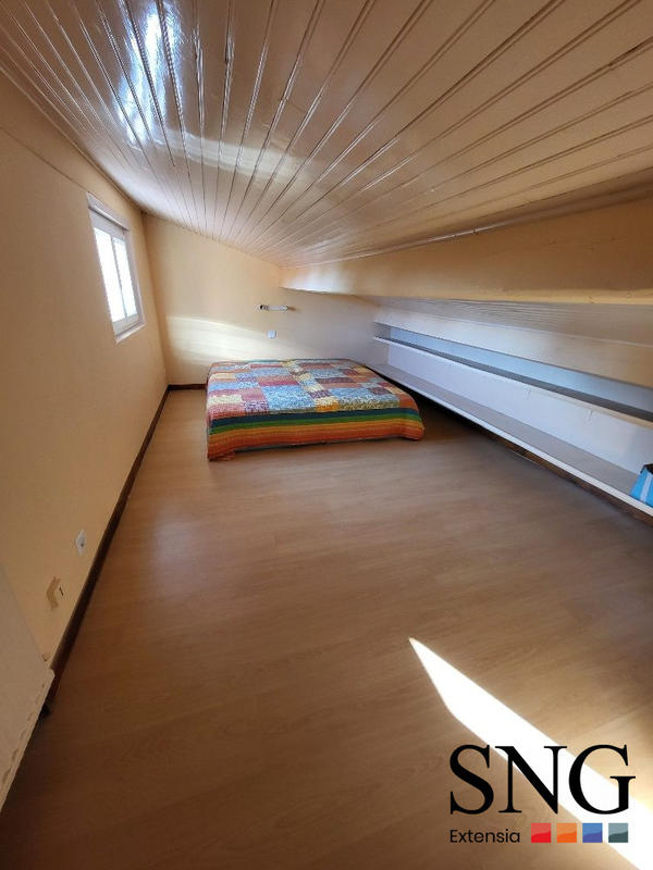 Villa - 100 m² - 5 pièces