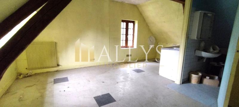 Local commercial - 2 101 m²