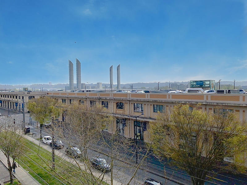 Appartement - 75 m² - 3 pièces