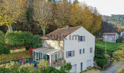 Villa - 140 m² - 5 pièces