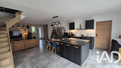 Maison de village - 202 m² - 7 pièces