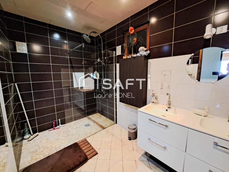 Maison - 173 m² - 7 pièces