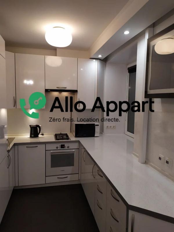 Studio - 25 m² - 1 pièce