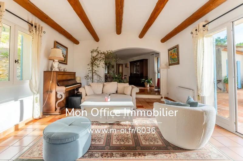 Maison - 185 m² - 7 pièces