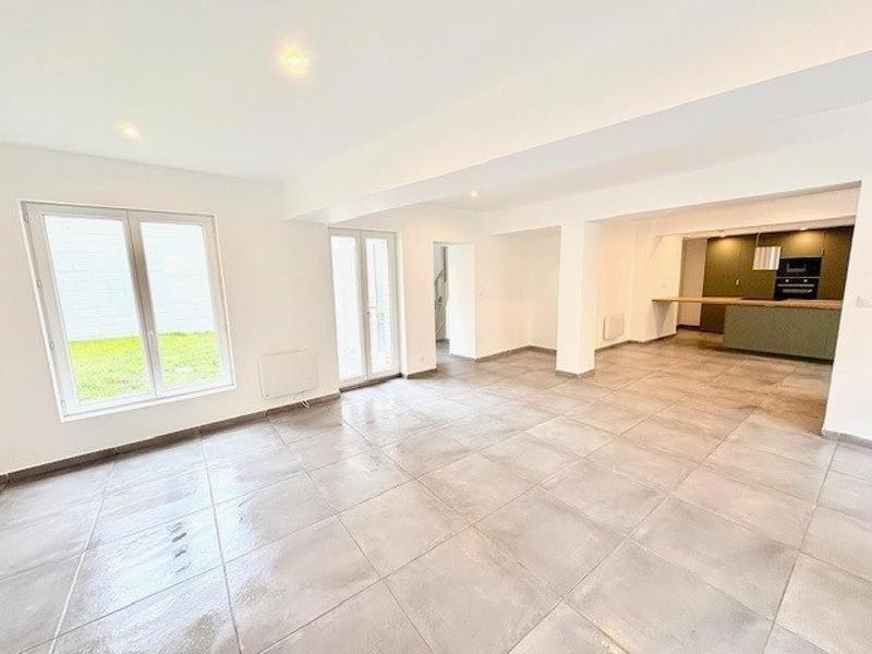 Maison - 149 m² - 8 pièces