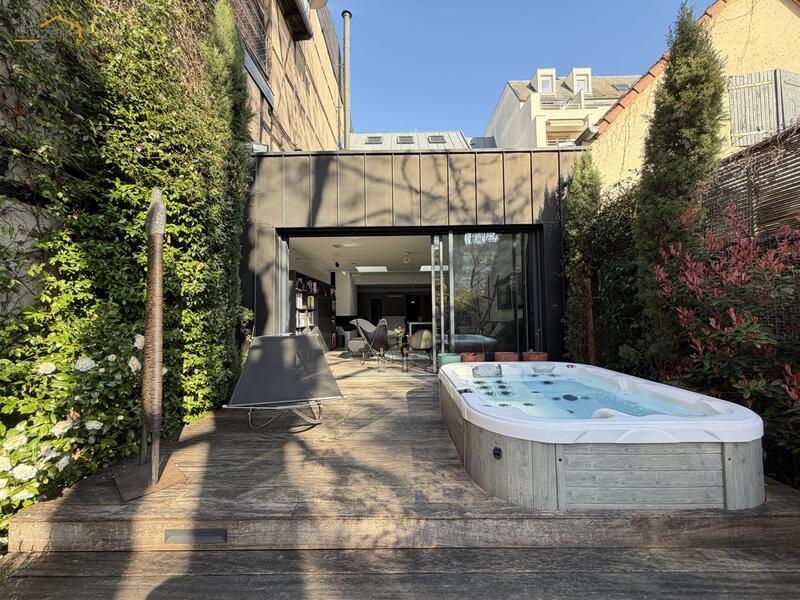 Maison contemporaine - 162 m² - 5 pièces