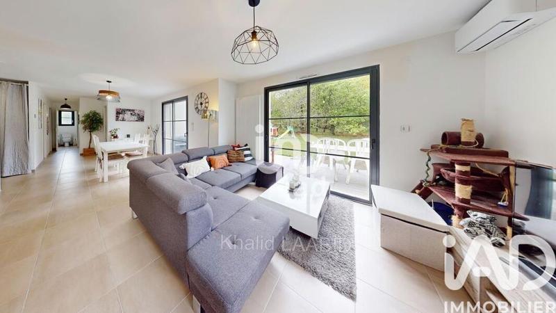 Maison - 98 m² - 4 pièces