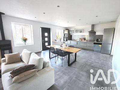 Maison - 95 m² - 4 pièces